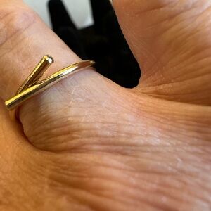 And Lovely Gold Twist Women's Ringโ size 7 NWT